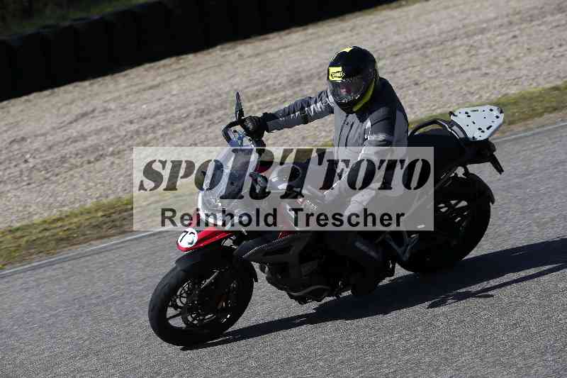 /01 02.04.2026 MAZ ADR/Gruppe gelb Gruppe gruen/73